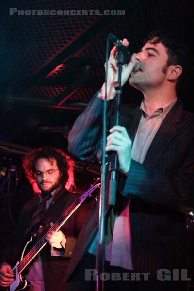 GULCHER - 2005-12-07 - PARIS - Batofar - 